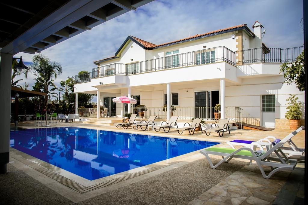 Papas Family Villa Paralimni Quarto foto